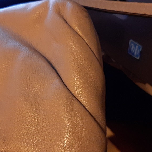 Coach Soft Pebble Leather Small Crossbody Bag Cream Gray Taupe Luxury Designer - Picture 11 of 12